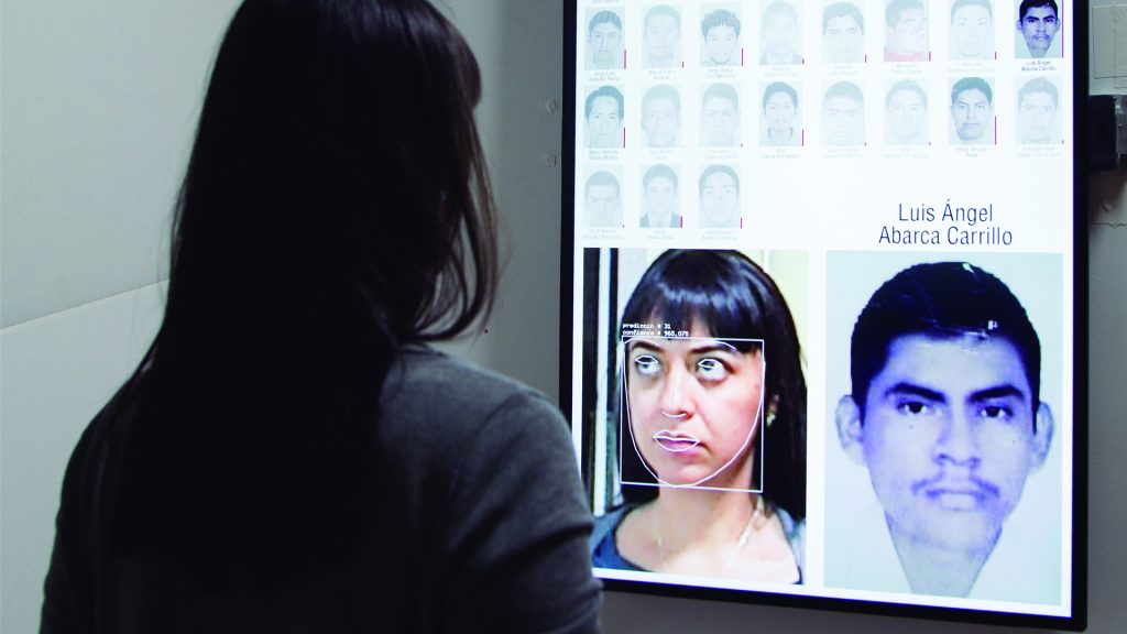 04_AsuntosDeNuestroEspacio_Rafael_Lozano-Hemmer_Nivel_de_confianza-1024x576