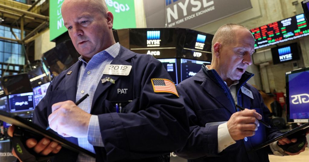 Wall Street cierra al alza a medida que disminuyen las preocupaciones sobre el incumplimiento de la Reserva Federal y Rusia