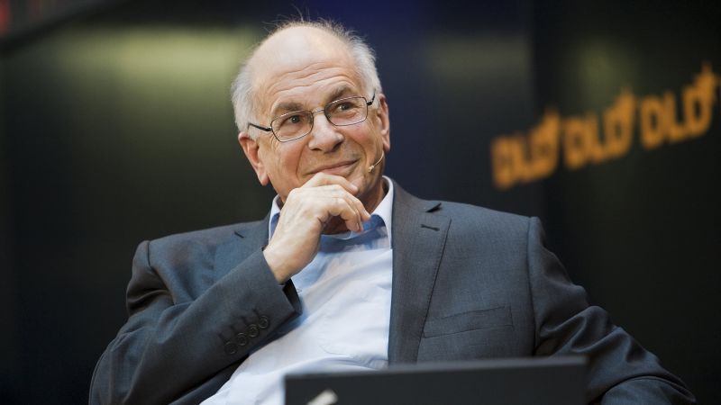 Daniel Kahneman, premio Nobel y autor de Pensar, rápido y lento, falleció a la edad de 90 años.
