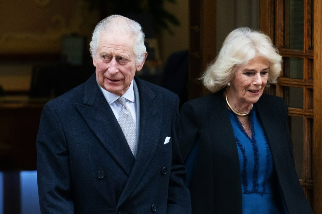 El rey Carlos está "decepcionado" por la recuperación del cáncer;  La princesa Kate y William agradecen al público