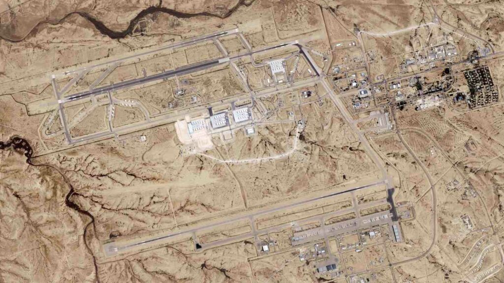 Análisis de imágenes satelitales: el ataque iraní destruyó la base aérea israelí