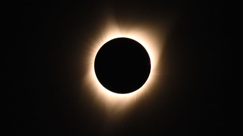 Eclipse solar total: ¿dónde y cuándo fue más visible?