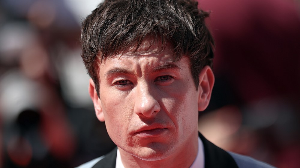 Barry Keoghan recibe una gran ovación en Cannes por su película Bird