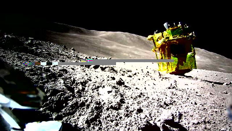 El "Moon Sniper" japonés recupera imágenes tras la tercera larga noche lunar