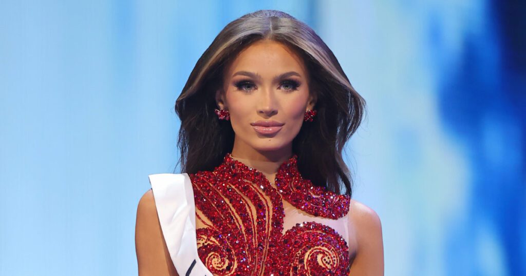 La carta de renuncia de Miss USA acusa a la organización de tener una cultura laboral tóxica