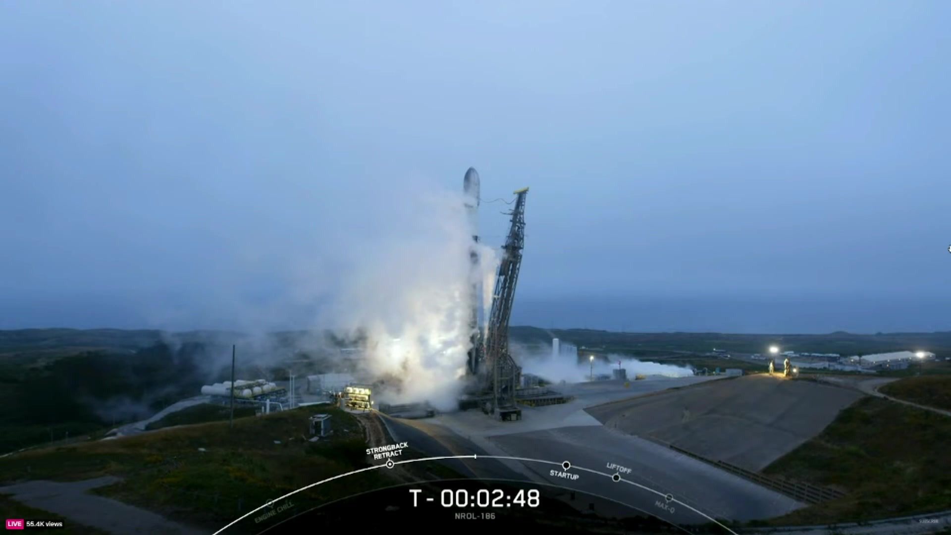 SpaceX lanza un cohete Falcon 9 desde la base espacial Vandenberg en el sur de California, con una carga útil para la Oficina Nacional de Reconocimiento, la agencia gubernamental responsable de la construcción de satélites espías estadounidenses, el 28 de junio de 2024. (SpaceX)