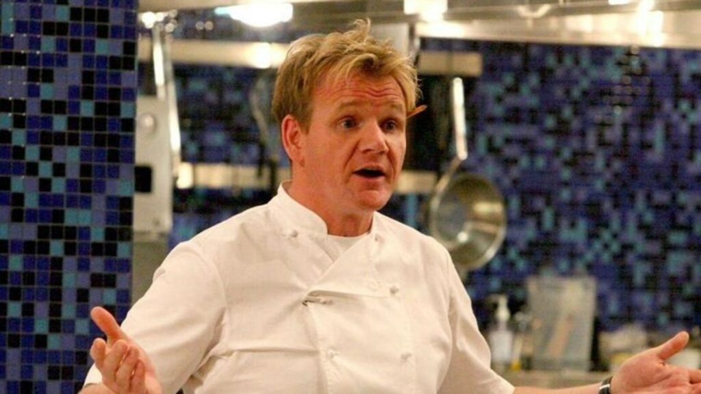 Gordon Ramsay comparte un horrible accidente de bicicleta y defiende el uso del casco después de un escape afortunado