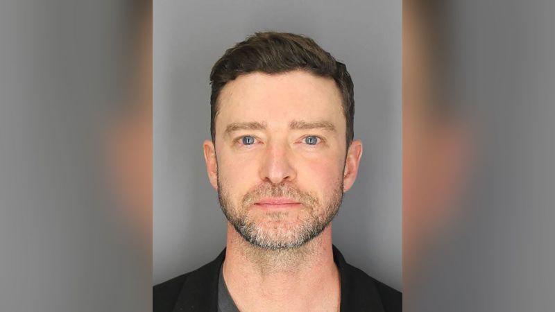 Justin Timberlake ha sido arrestado y acusado de DWI y ha sido puesto en libertad bajo custodia policial.