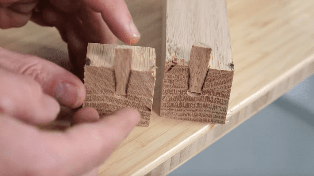 Soldar madera es tan sencillo como frotar dos palos