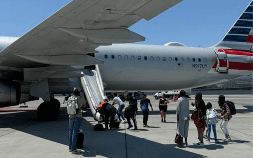 Un avión de American Airlines fue evacuado en el Aeropuerto Internacional de San Francisco por humo en la cabina