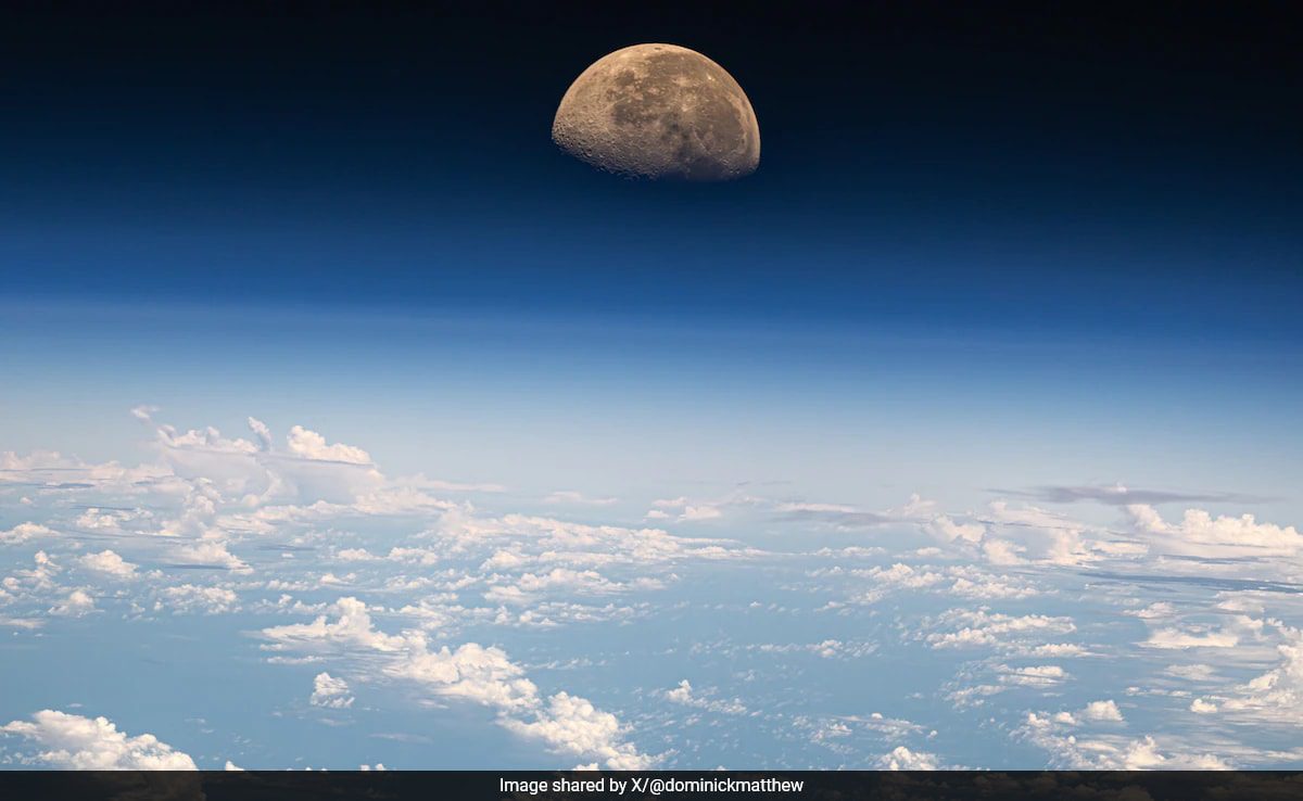 Un astronauta de la NASA publica una foto de la luna sobre el Océano Pacífico: 